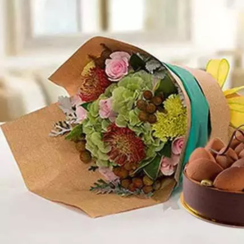 Ramadan - Delightful Flower Bouquet With Tiramisu Cake